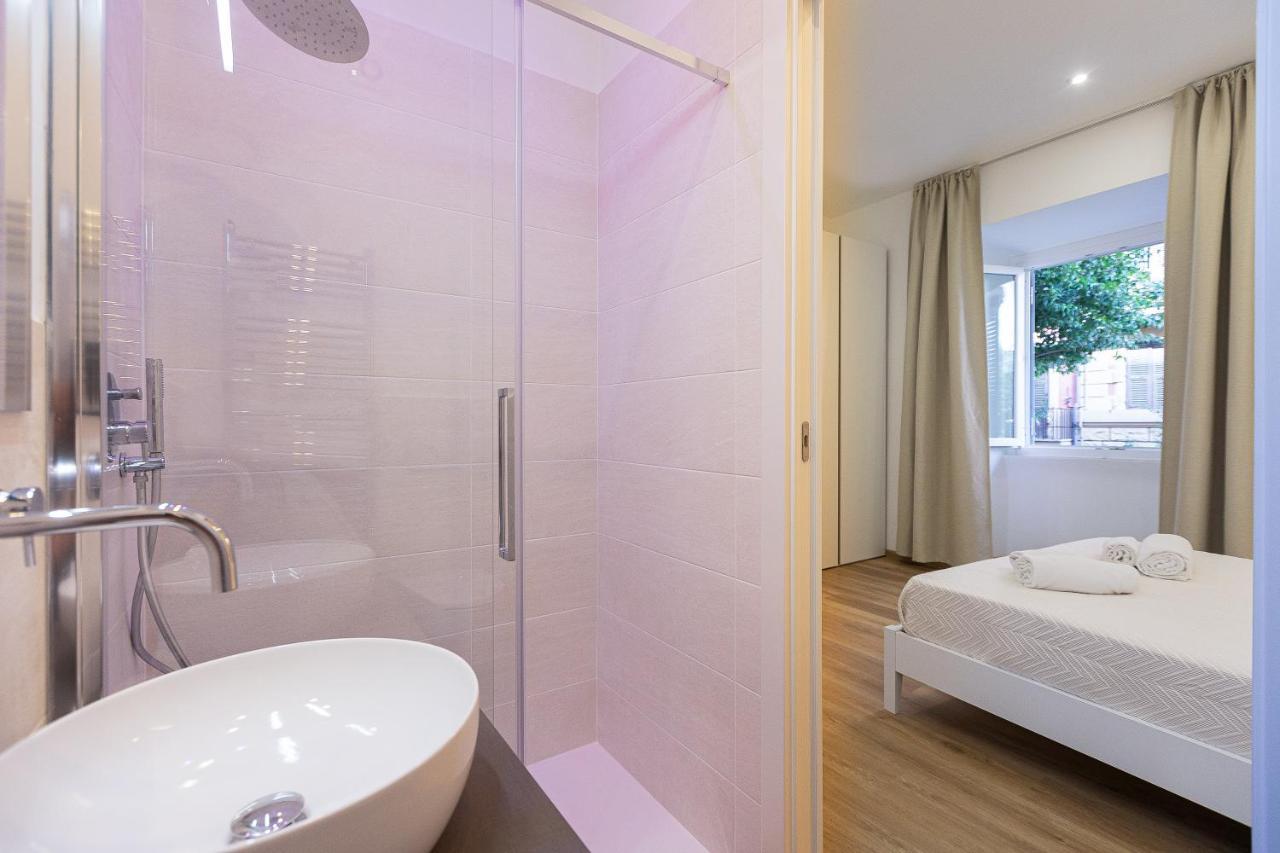 Lägenhet Colosseum Holidays - Three-bedroom Rom