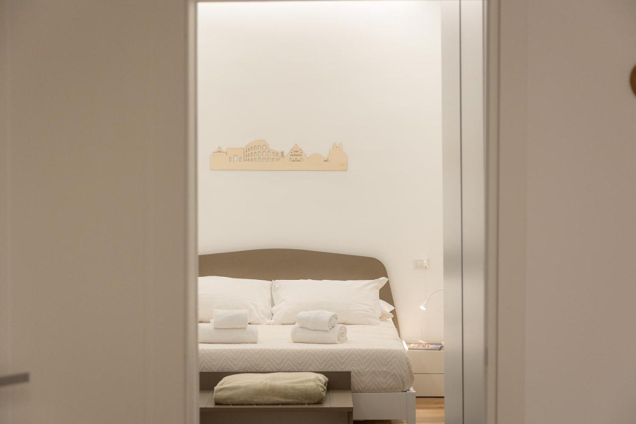 Lägenhet Colosseum Holidays - Three-bedroom *