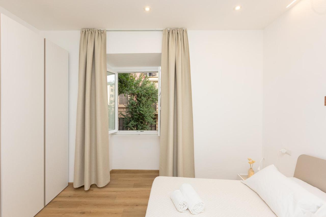 Colosseum Holidays - Three-bedroom Lägenhet *