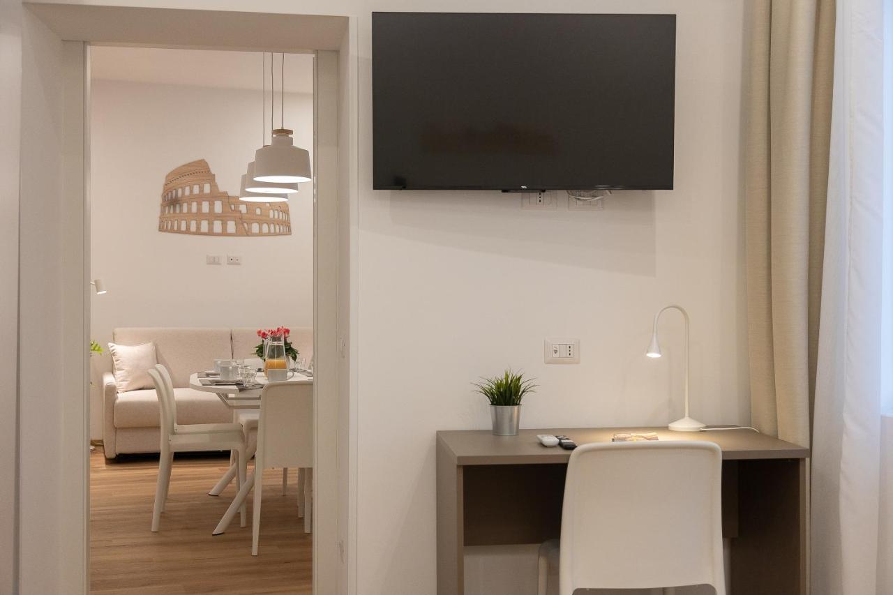 Lägenhet Colosseum Holidays - Three-bedroom Rom
