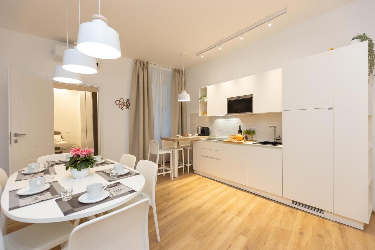 Colosseum Holidays - Three-bedroom * Rom