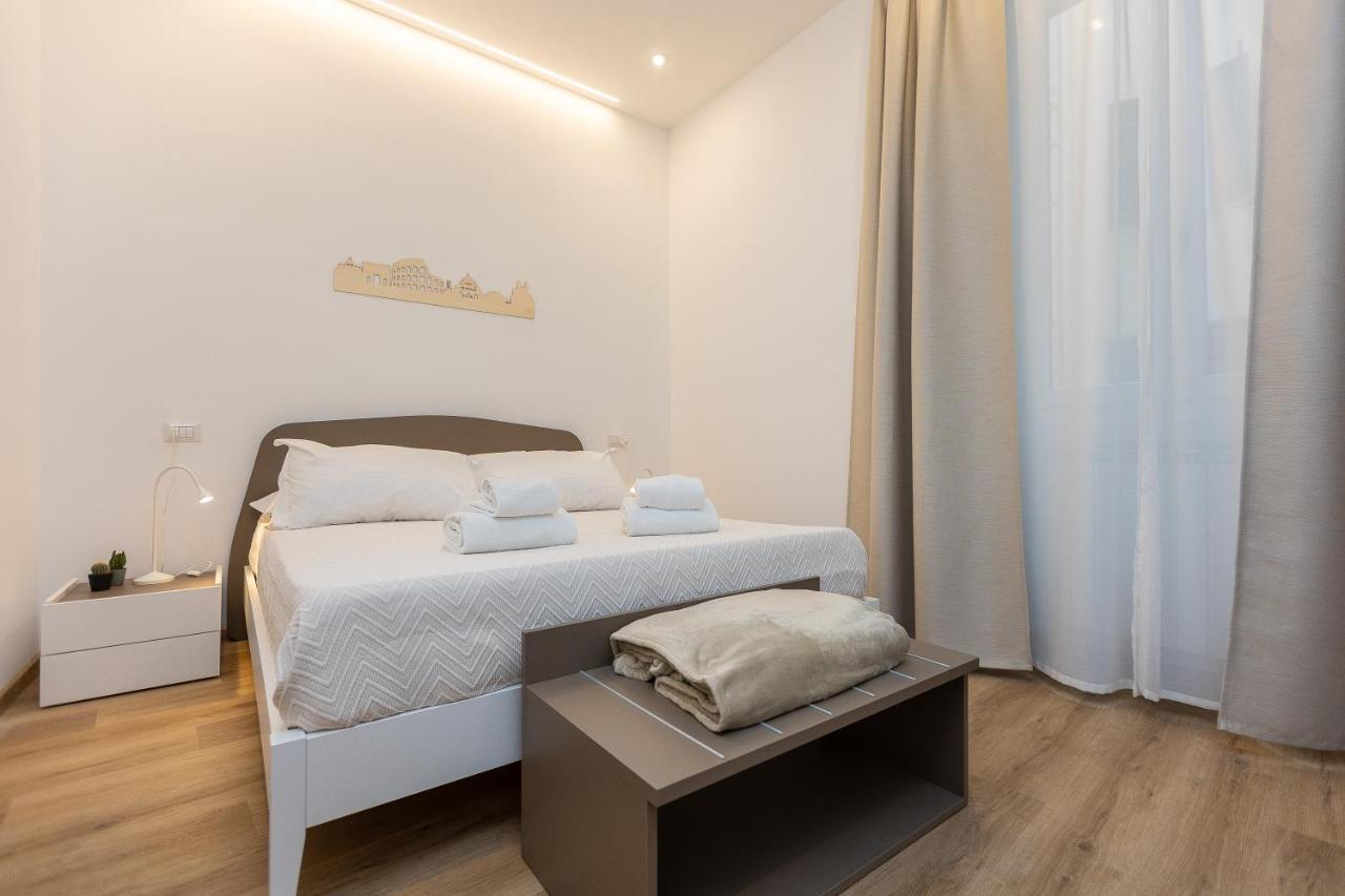 Colosseum Holidays - Three-bedroom Lägenhet Rom
