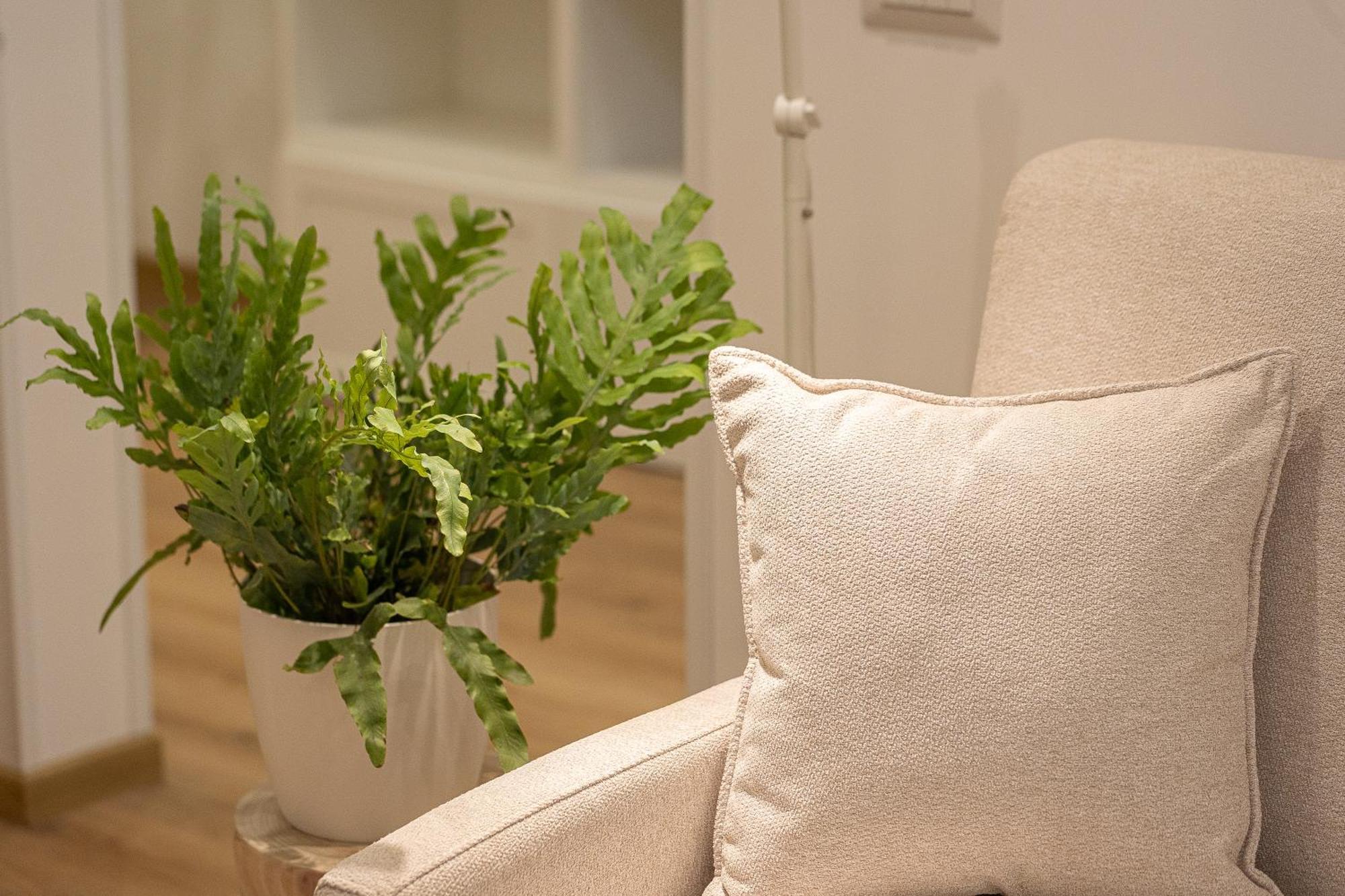 Colosseum Holidays - Three-bedroom Rom